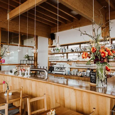 Gut Huehnerhof Otel 3*